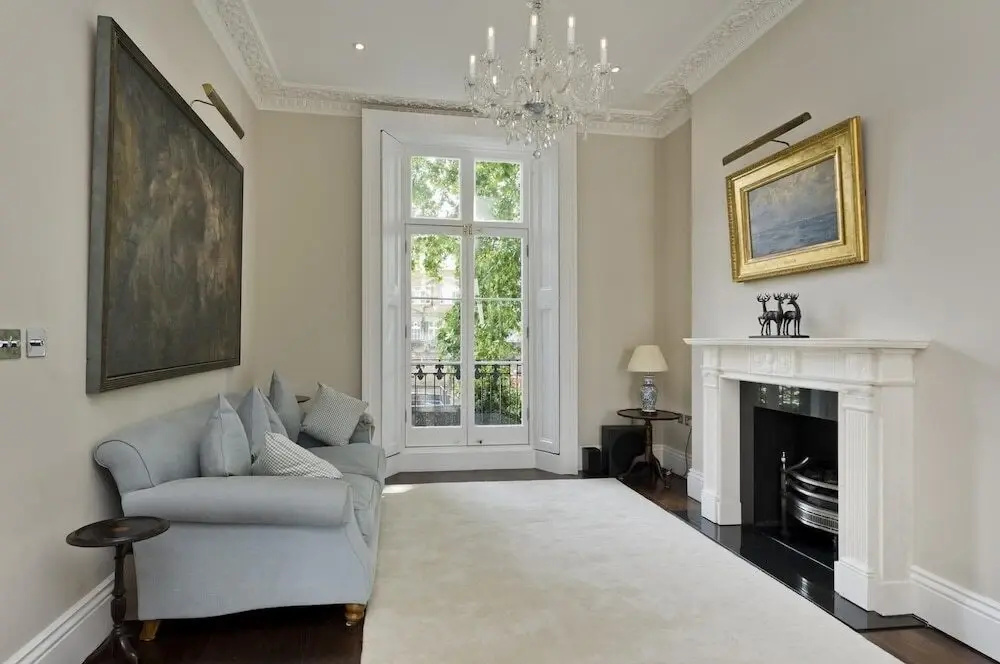 Classical Living in Knightsbridge