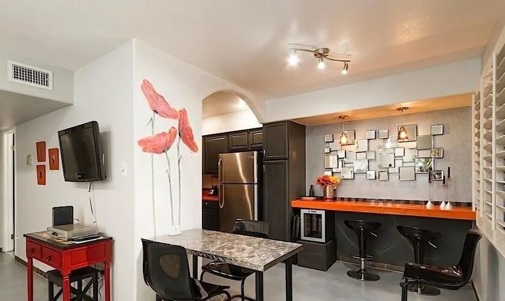 Amour By Signature Vacation Rentals