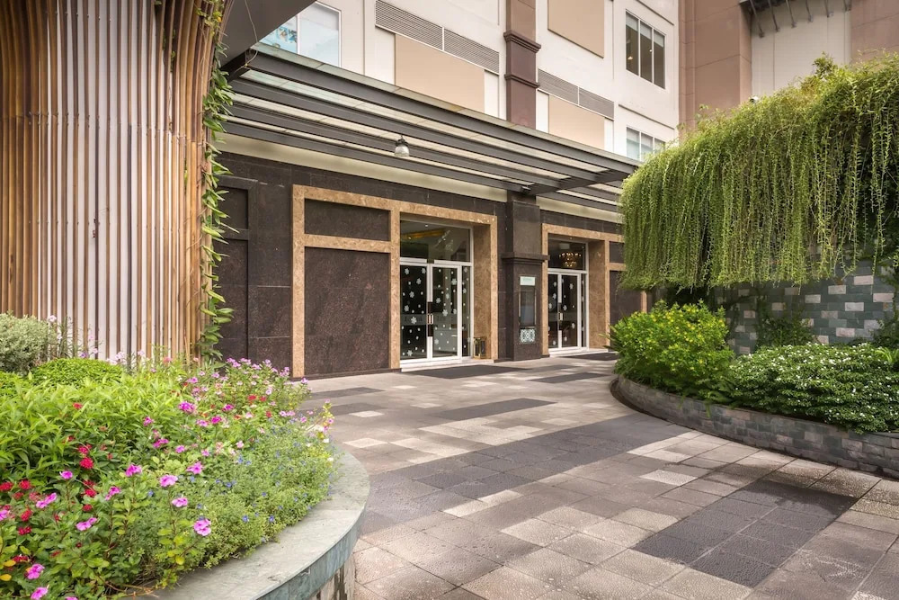 M Suites by S Home