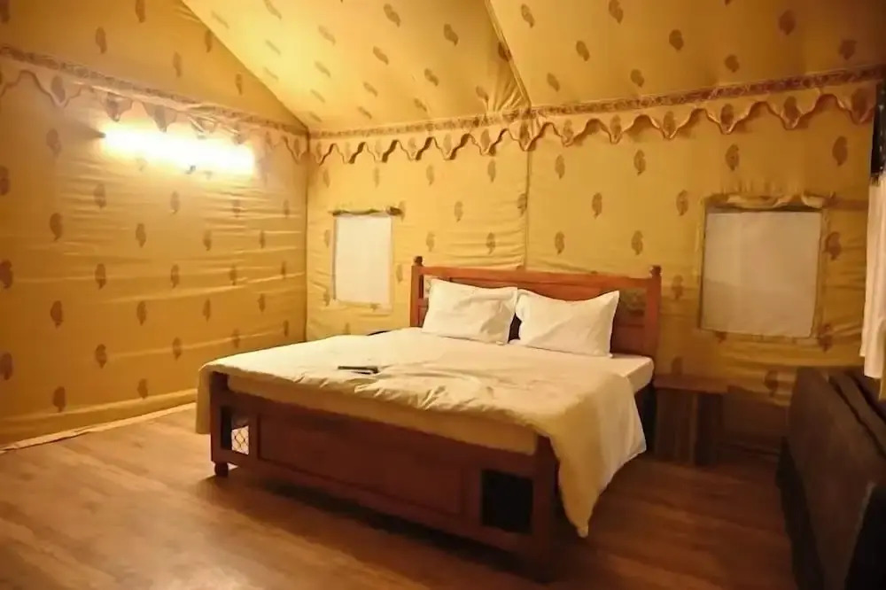 Quila Camps and Resort, Burja