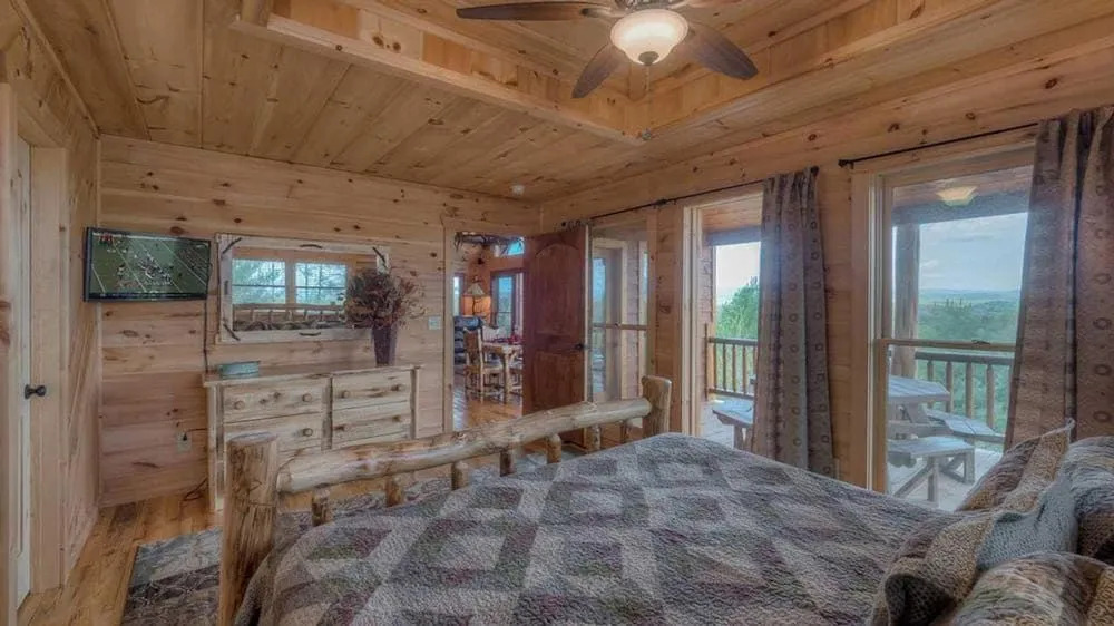 Cloud Top Cabin by Escape to Blue Ridge