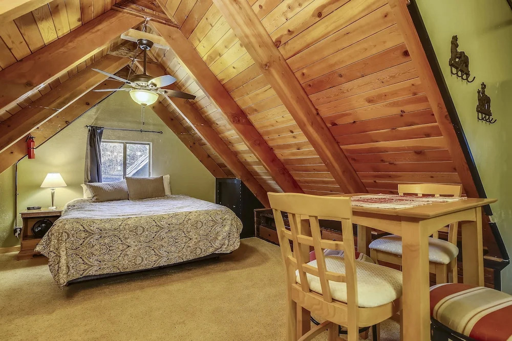Studio with Central South Lake Tahoe Location Apts