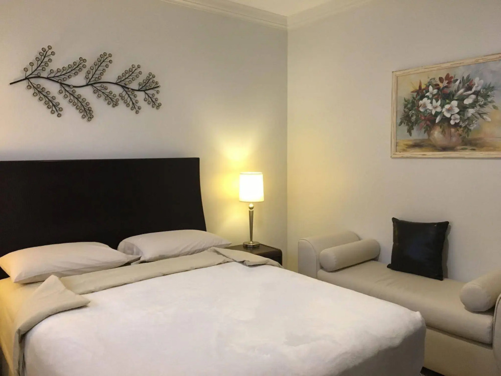 Graystone Bed & Breakfast