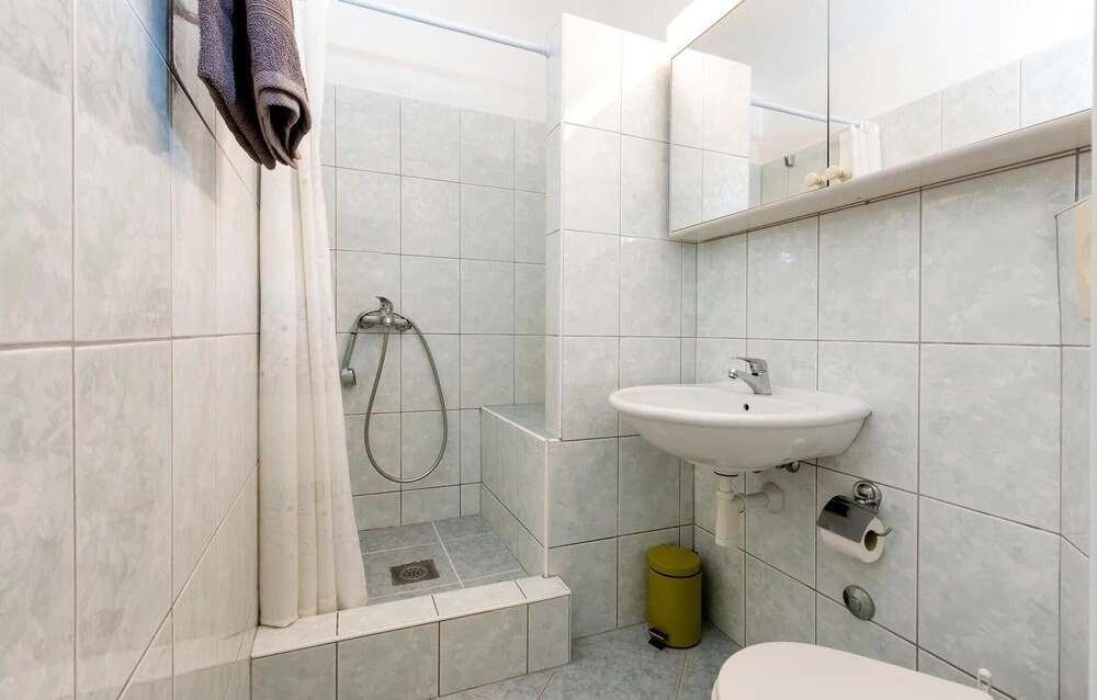Awesome Home in Stinjan With Wifi and 1 Bedrooms