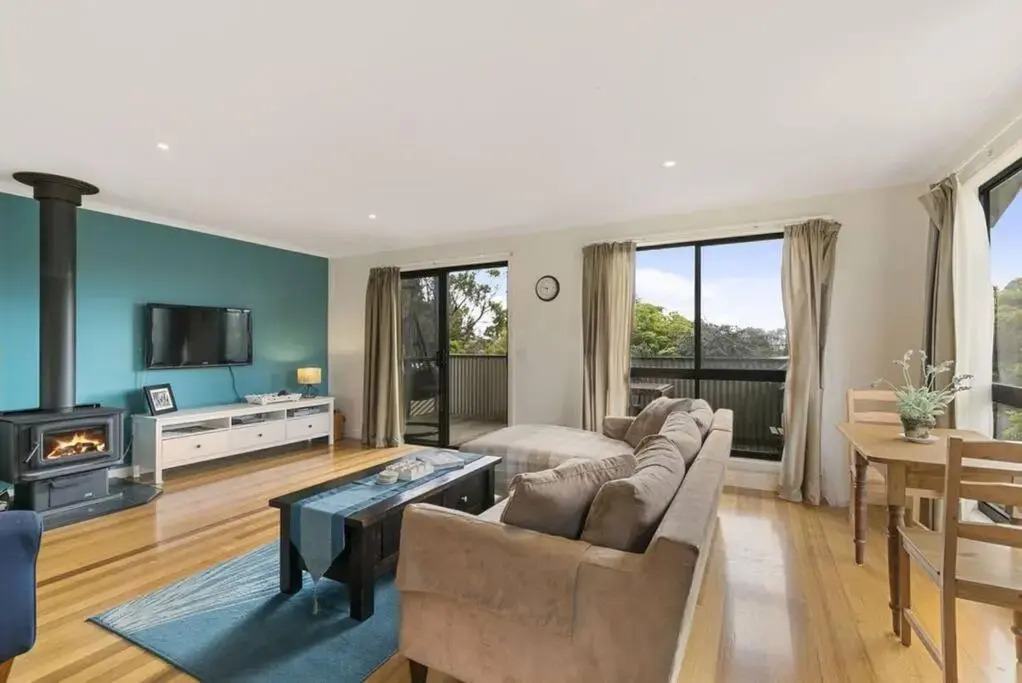 Phillip Island Time - Large home with self-contained apartment sleeps 11