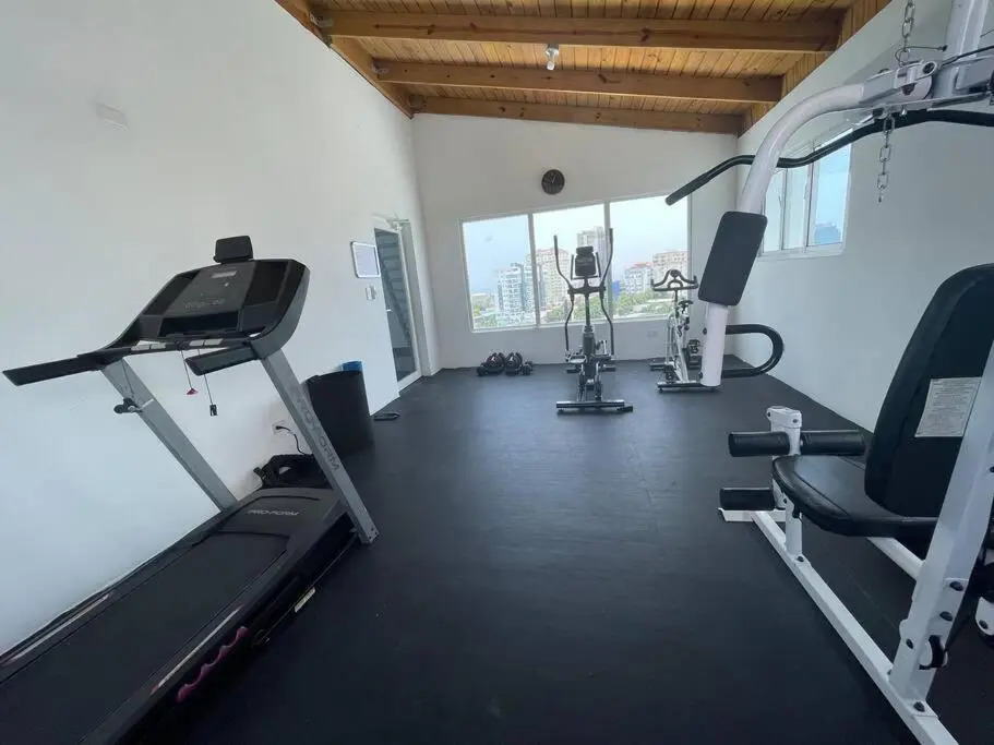 City View 2Br Downtown Stylish Sleeps 4 +WiFi+ Gym