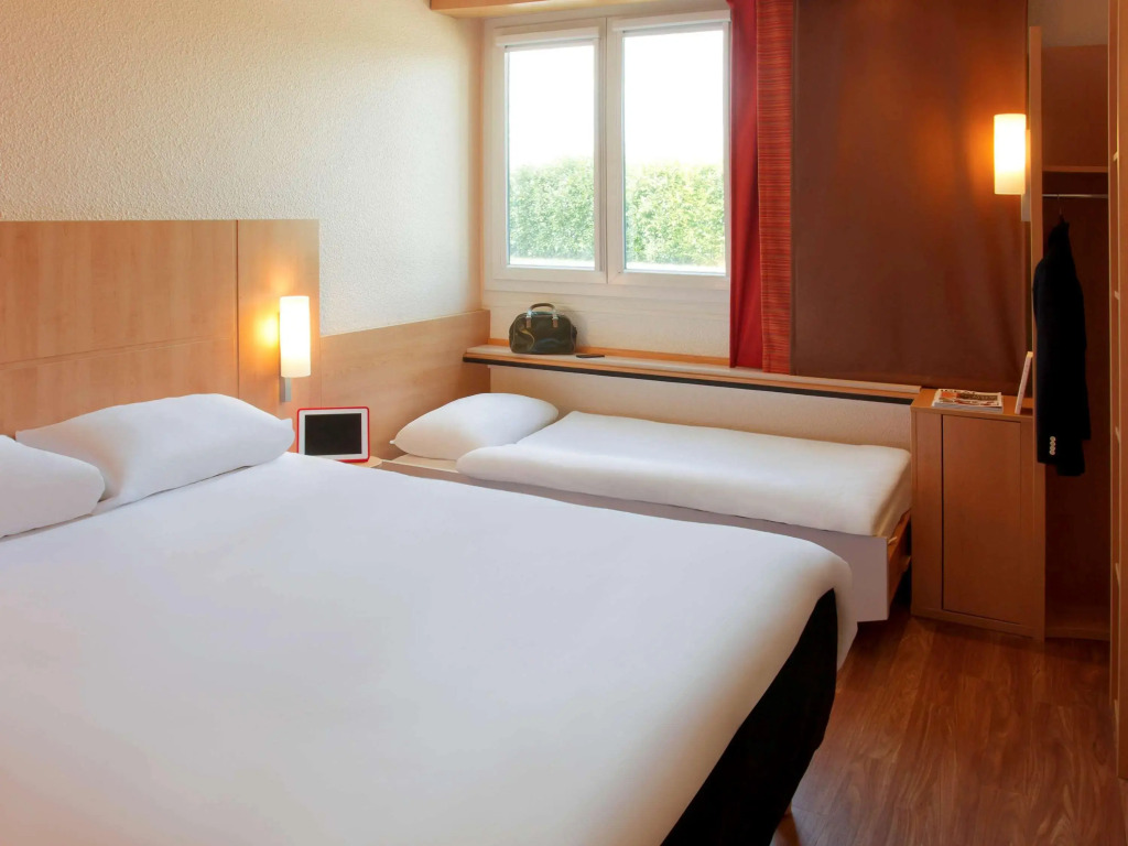 Ibis Roanne Le Coteau Hotel Restaurant