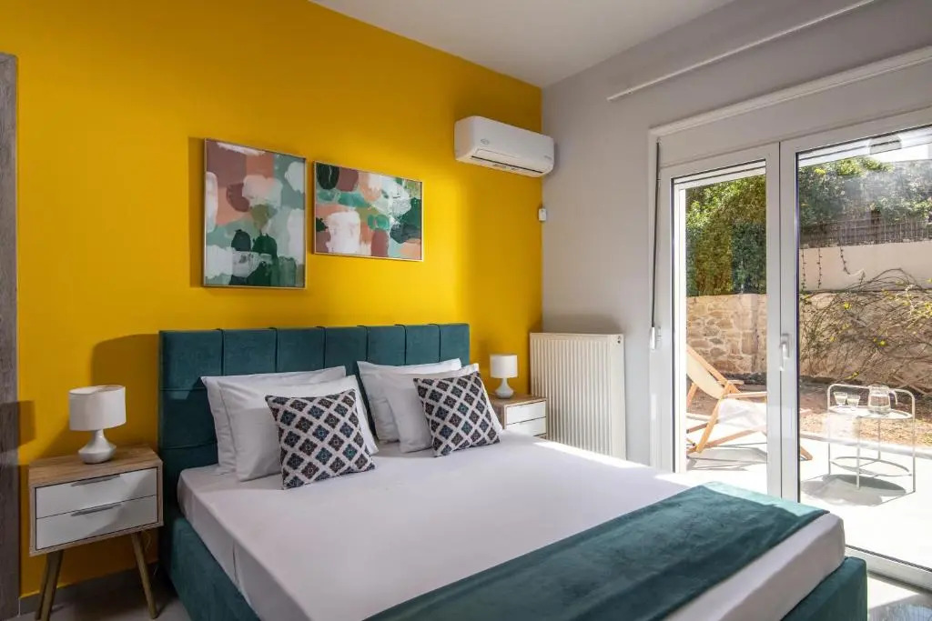 Alba Bianca Villa, Family Retreat with Heated Pool By ThinkVilla