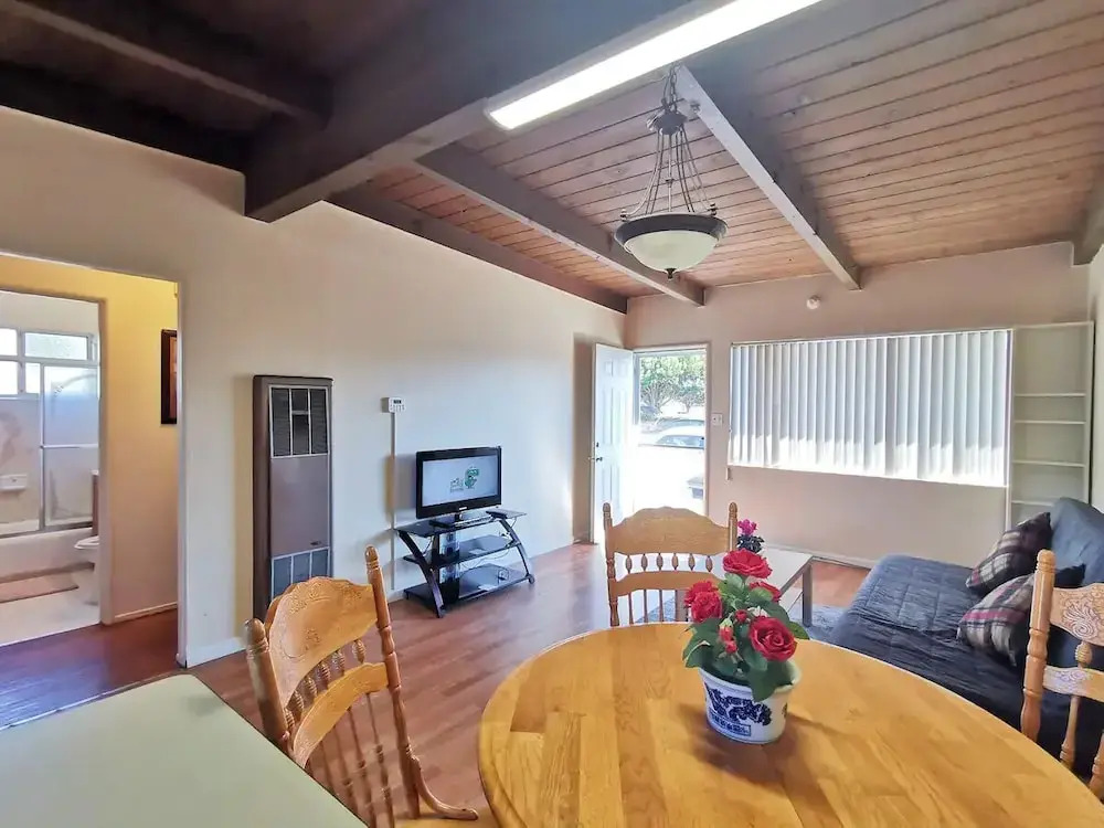 Comfy 2BR 1Bath Apartment near HWY580-80