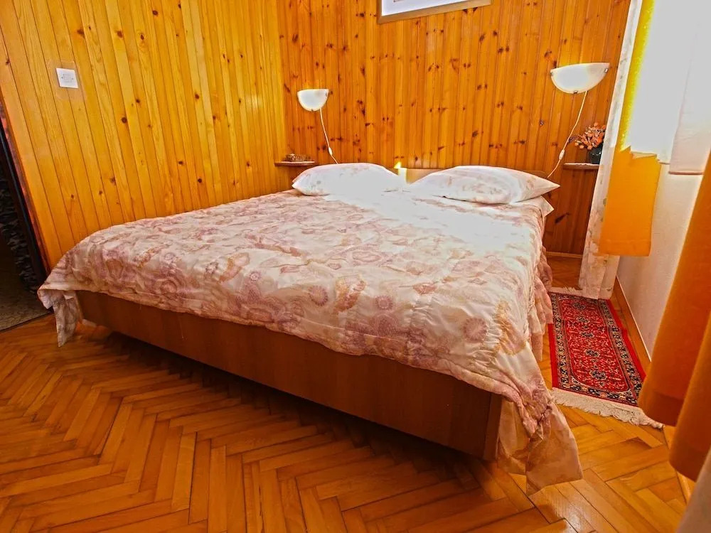 Apartment 531