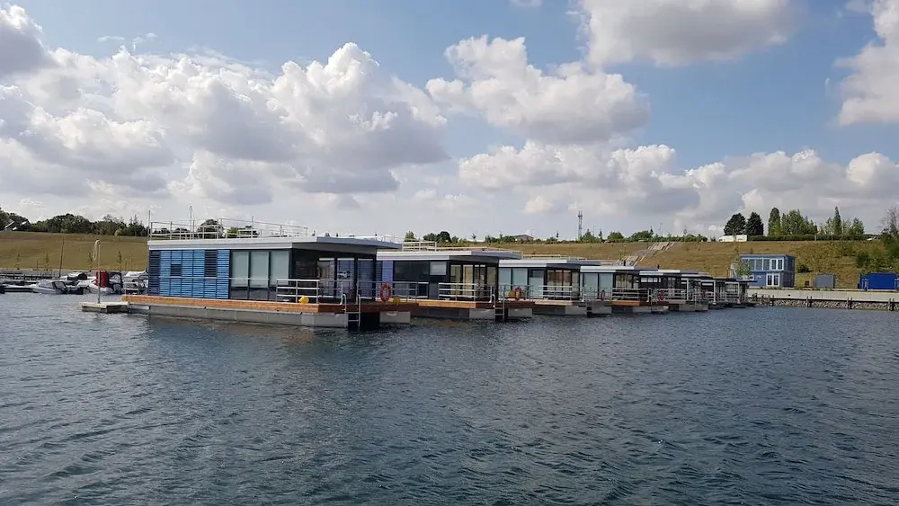 WELL Hausboote