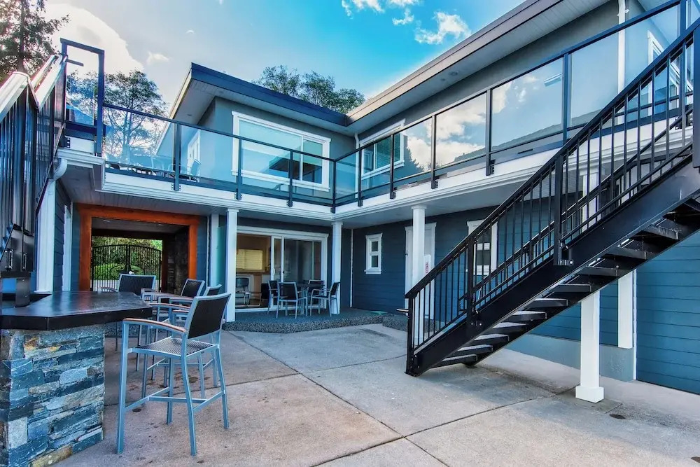 Qualicum Beach Ocean Suites