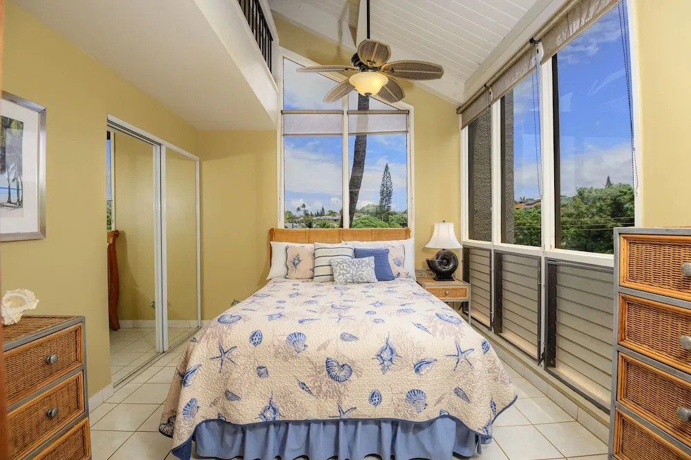 Hale Mahina B401 2 Bedroom Condo