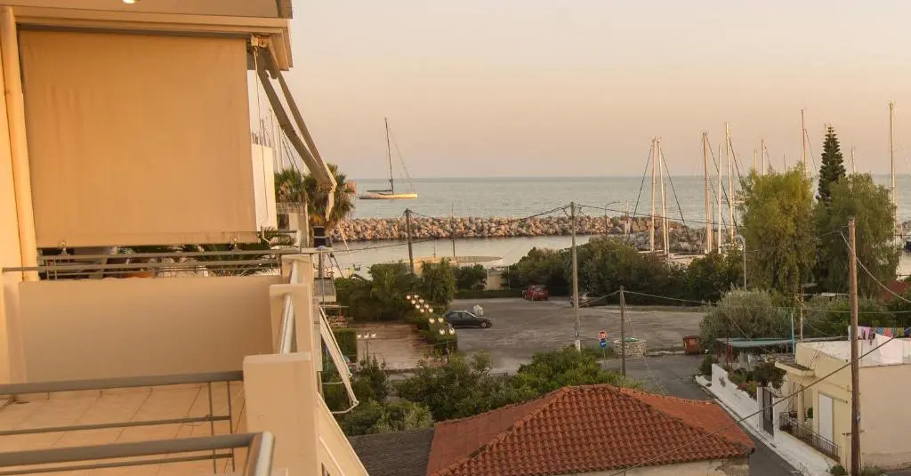 Kalamata Suites Marina