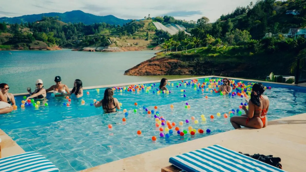 Viajero Guatapé Hostel & Lake Club