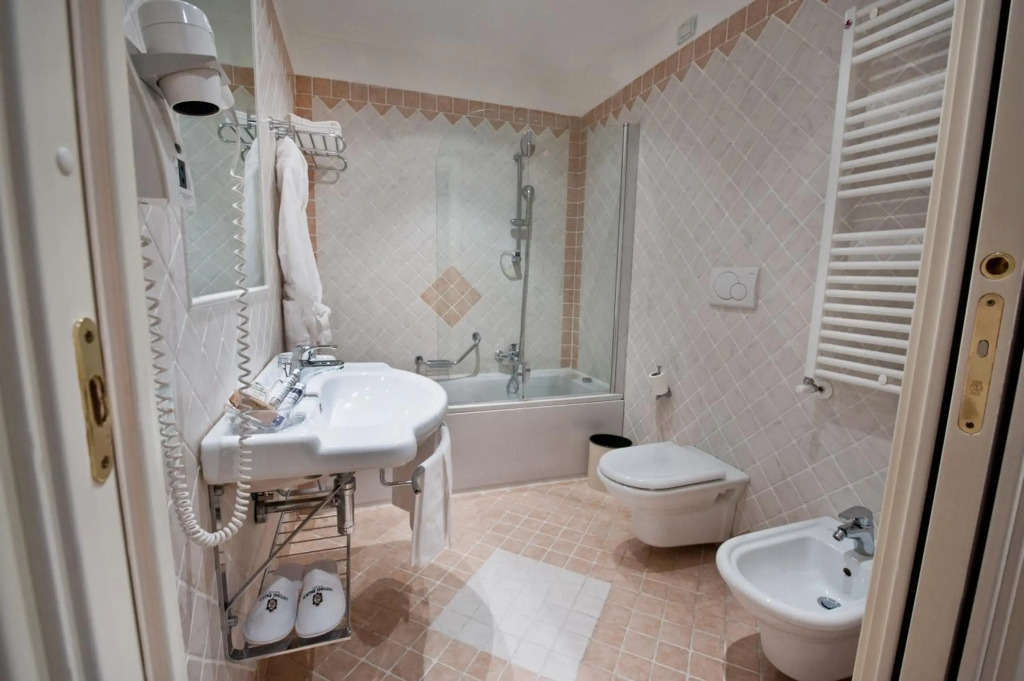 OSTUNI PALACE - Hotel Ristorante & SPA