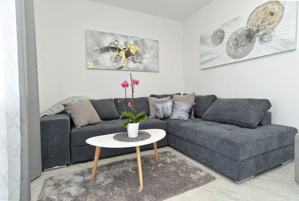 Apartments Margareta 742