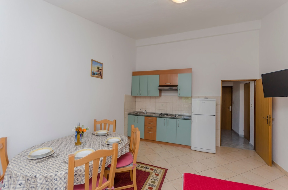 Apartments Sklopina