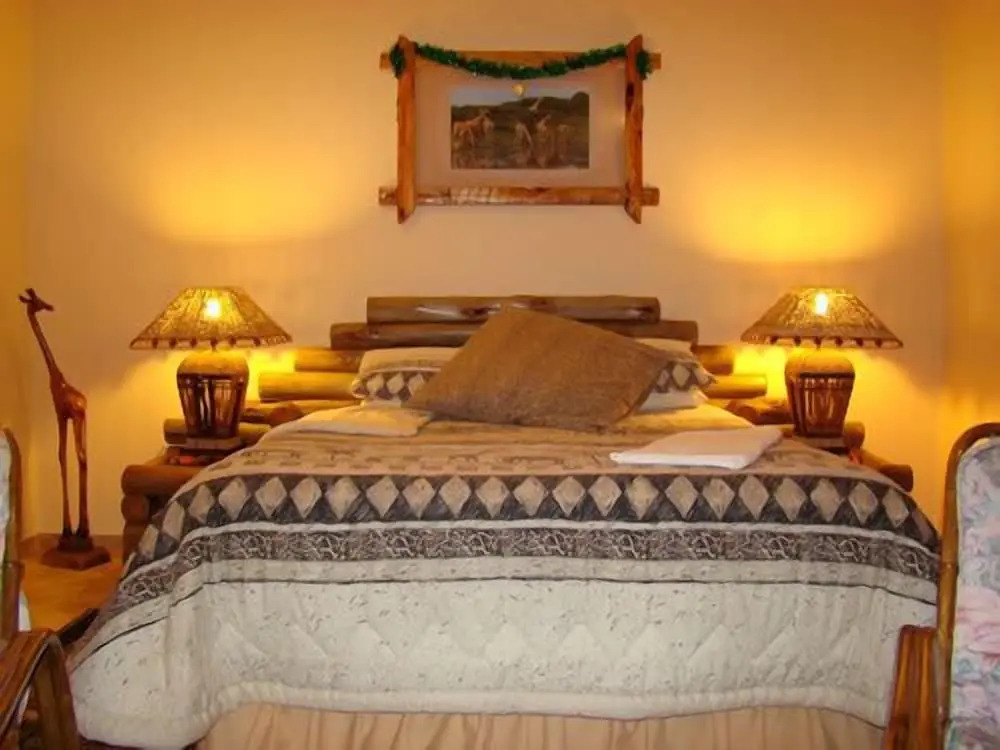 Aark Guest Lodge