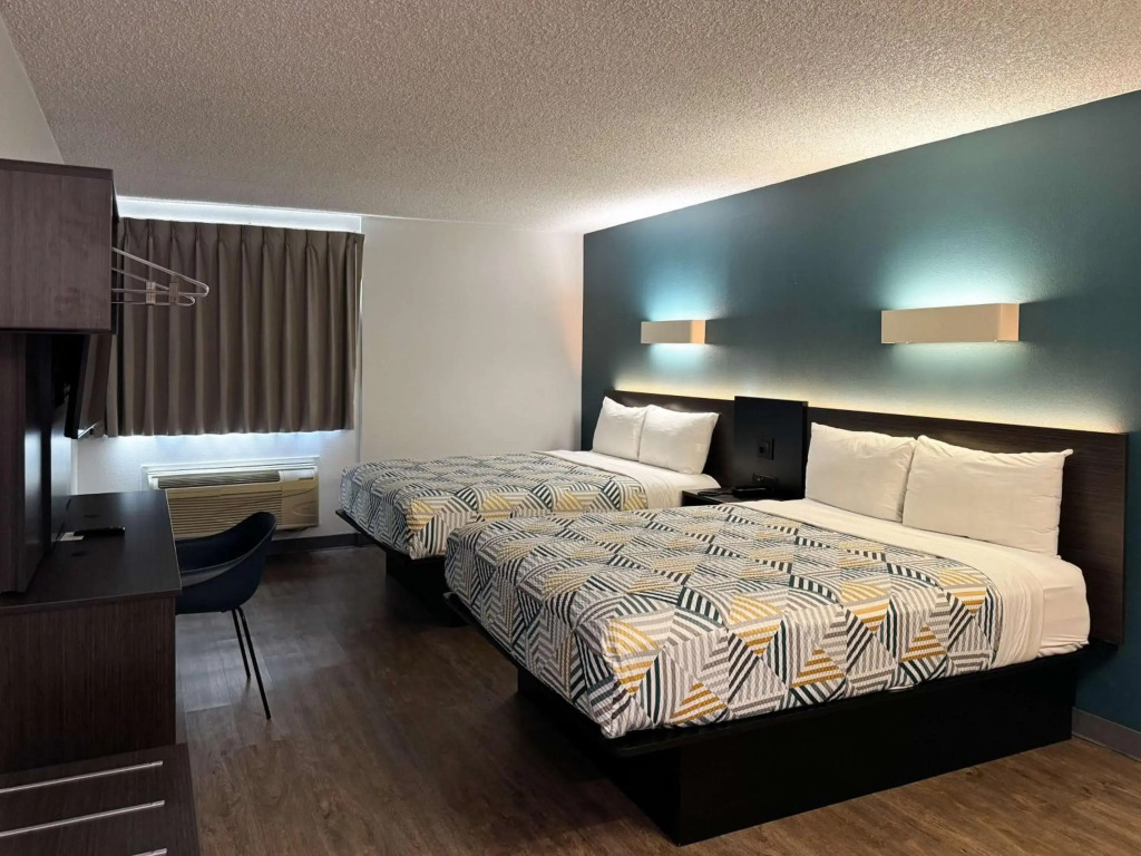 Motel 6-Carson, CA