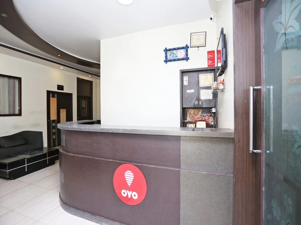 OYO 9955 Hotel Swaruchi Palace