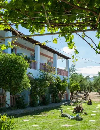 Koklas Studios