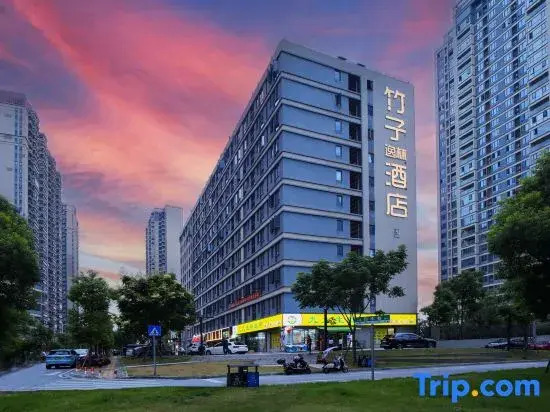 Bamboo Hotel