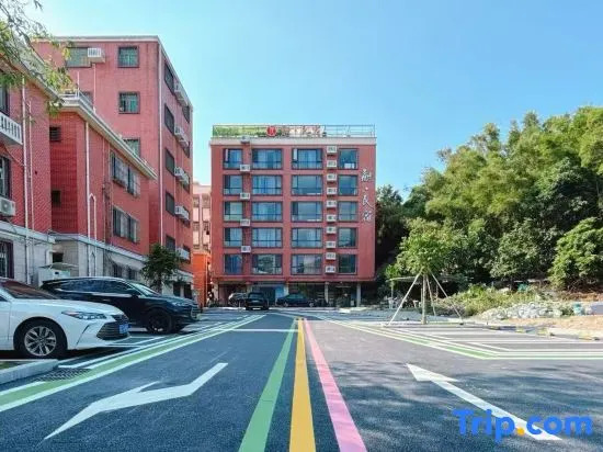 Rong Guesthouse