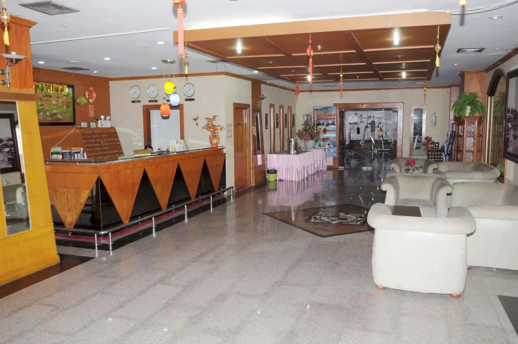 Ayutthaya Thanee Hotel