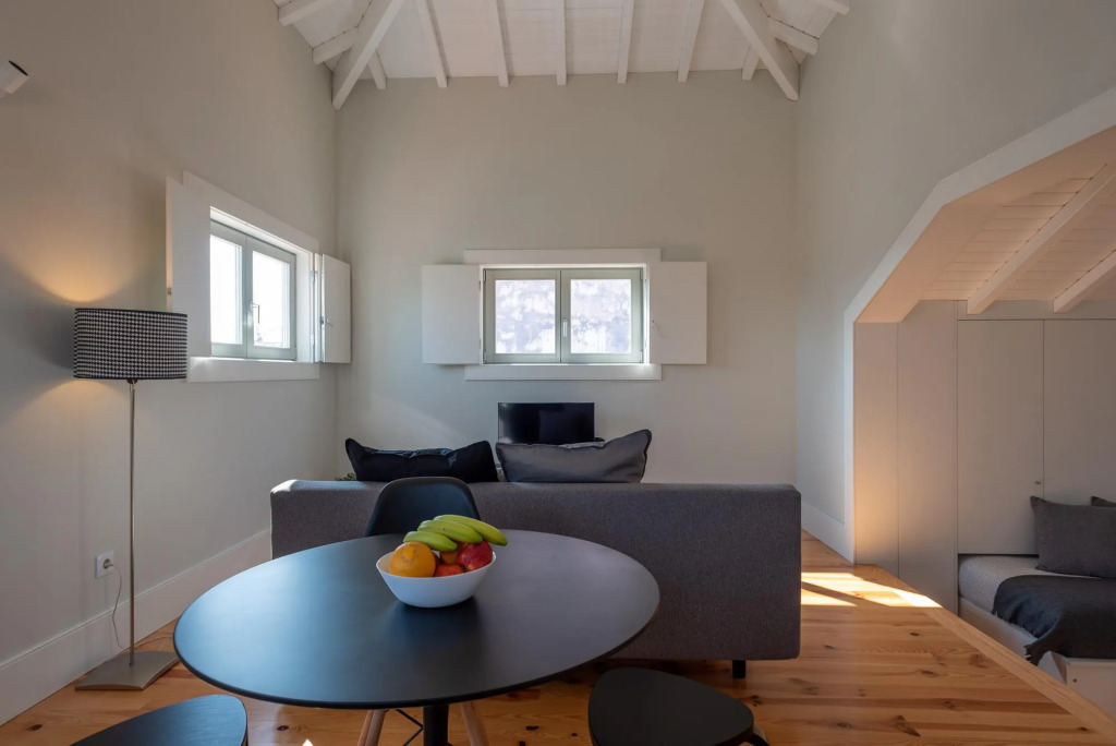 Oporto Rooftop Studio by Vacationy