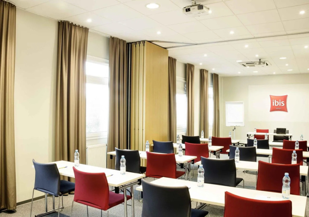 Ibis Warszawa Ostrobramska