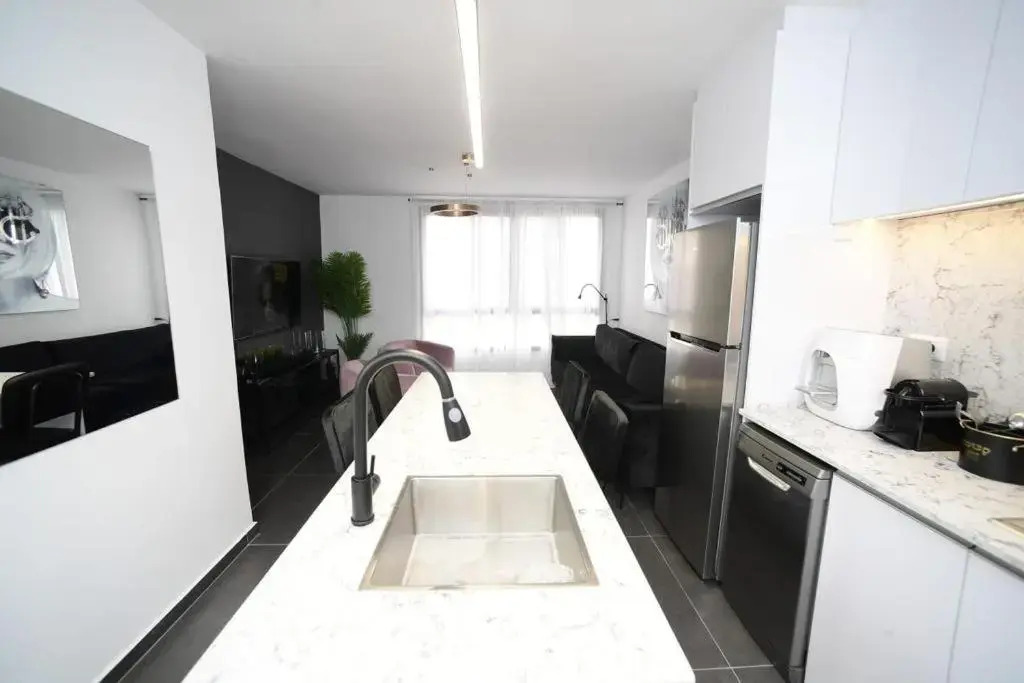 Z32 Luxury Boutique Apartments