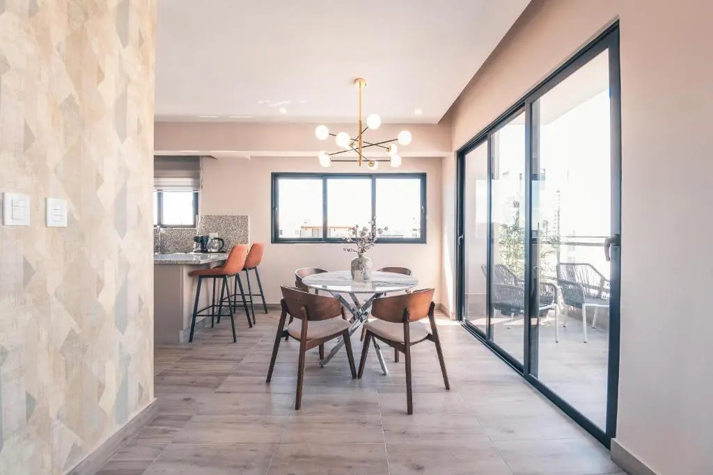 Regatta Living Hotel