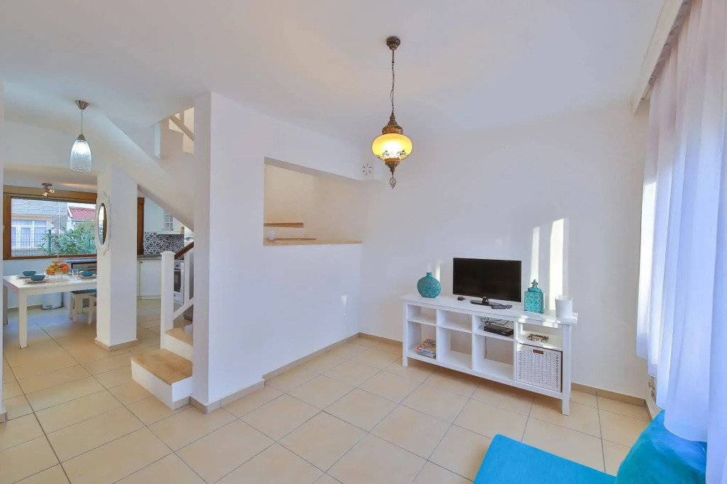 EV Apartments