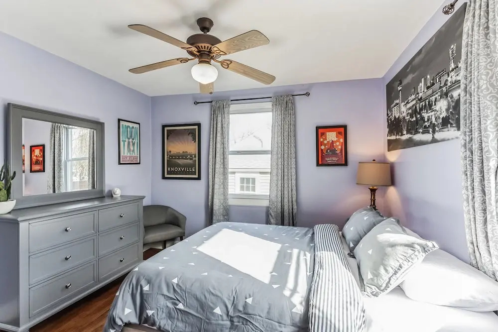 Bluebird Bungalow Chic Home, Quiet Neighborhood