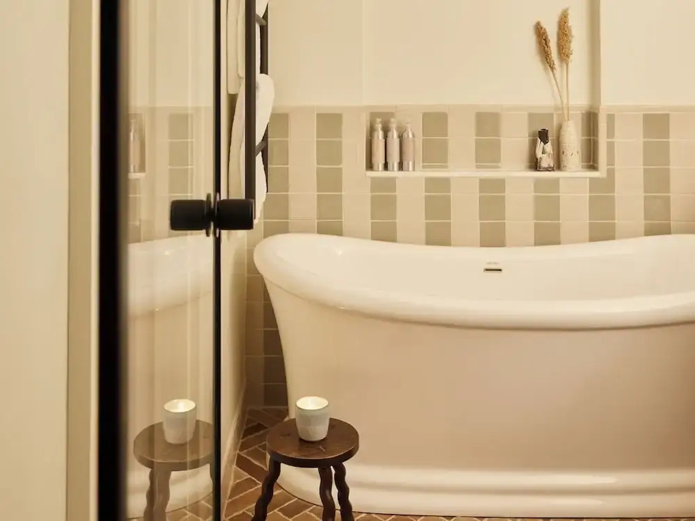 No 42 by GuestHouse, Margate