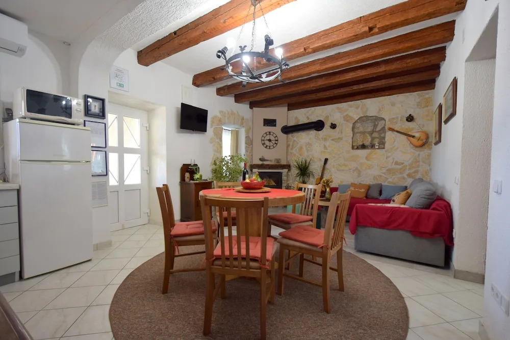 Apartments Neven
