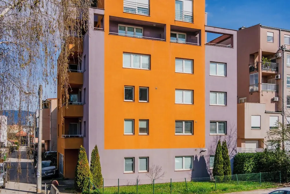 Cherry City Stay Apartment With Parking