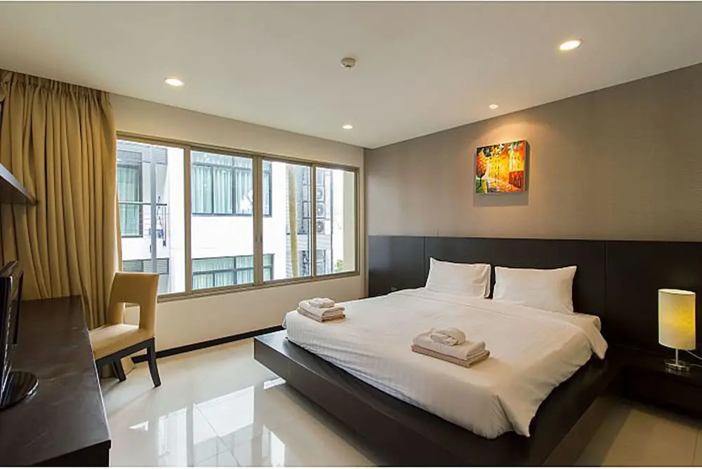 N212 Regent Apartments