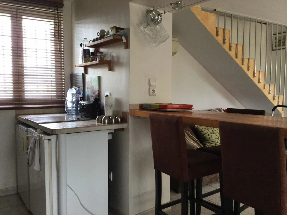 House With 2 Bedrooms in Roquemaure, With Pool Access and Wifi - 80 km