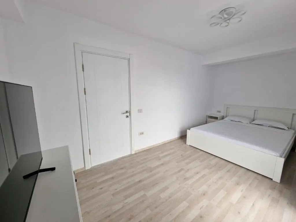 RoApart B2 Home Apartamente 2 și 3 camere terase spațioase vedere si parcare