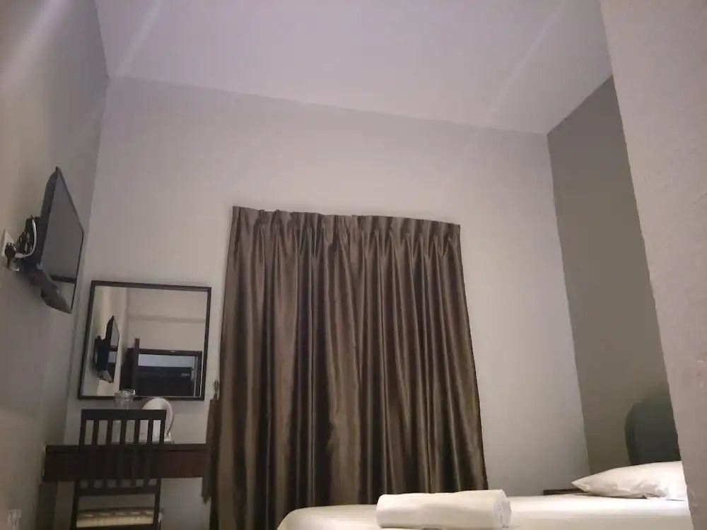 S Avenue Hotel