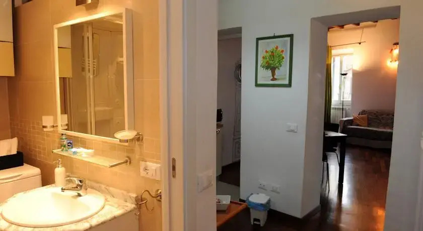Suite Lungara