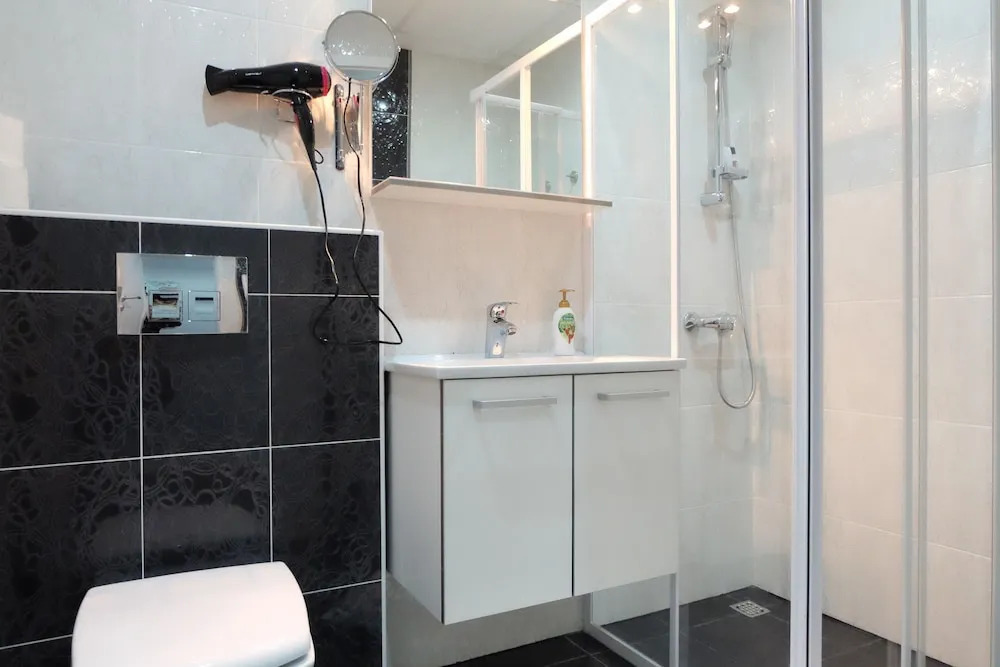 Luwiana Suites