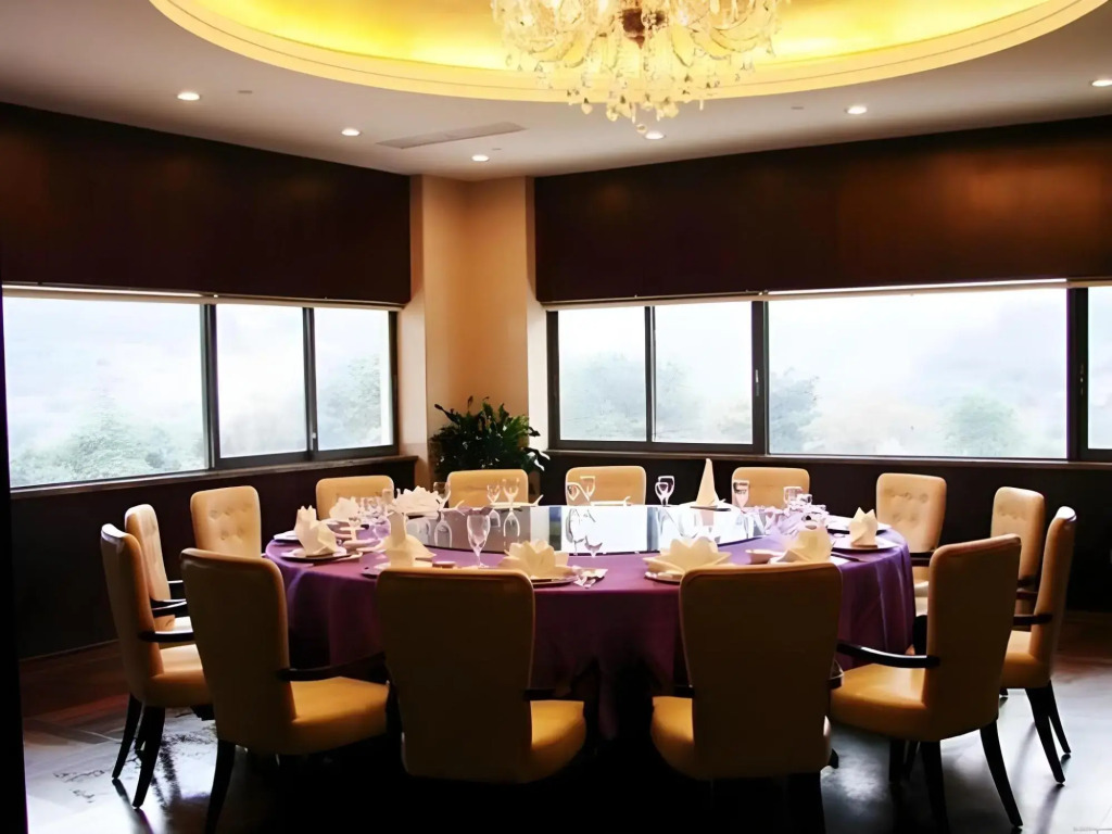 Yaoxi Dynasty Hotel