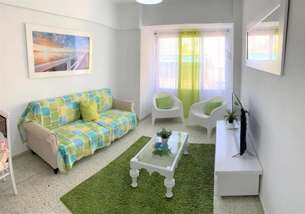 Bright and Modern Apartment 3 bedroom with Balcony E3EV