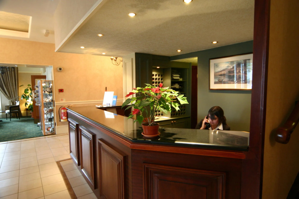 Alexandra Hotel