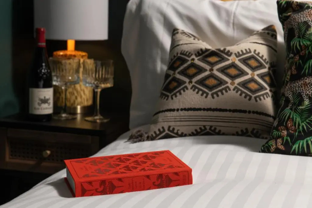 Lonsdale House by Orenda-Luxe