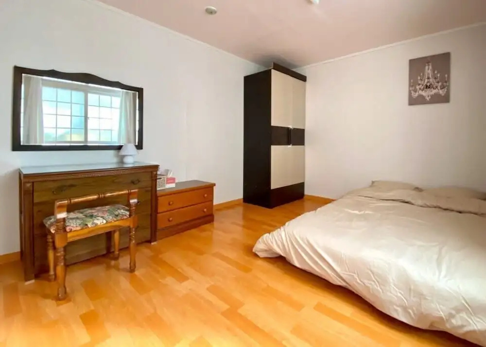 Park Youth Hostel & Guesthouse