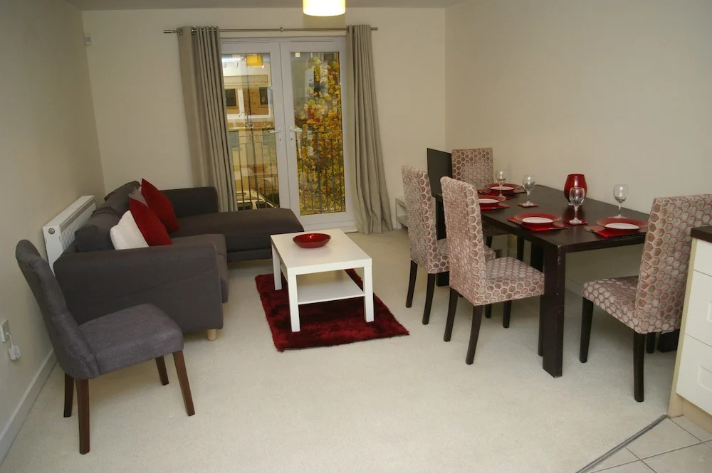Blackburn Lodge 2-Bedroom Flat